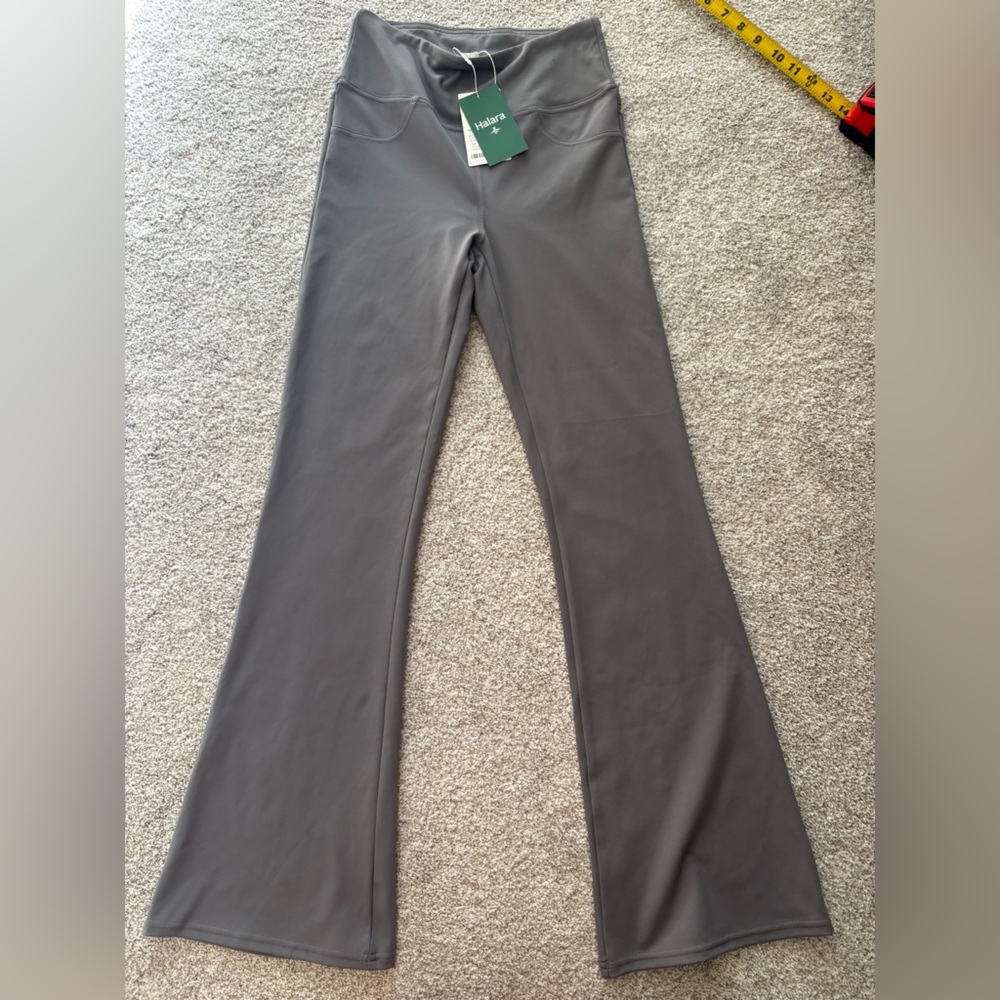 NWT HALARA Halo Tek High Waist Pocket Flare Leggings - Picture 6 of 8